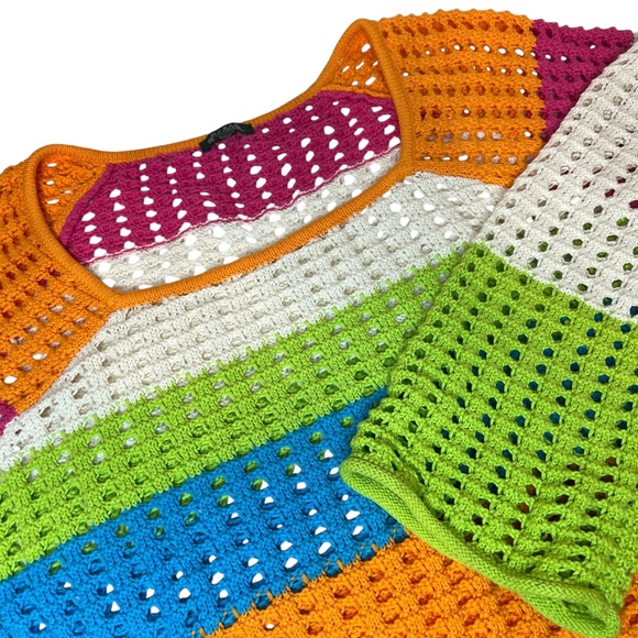 Wild Fable Women's Multi Color Striped Crochet Cropped Sweater Sz S Square‎ Neck - Picture 2 of 6